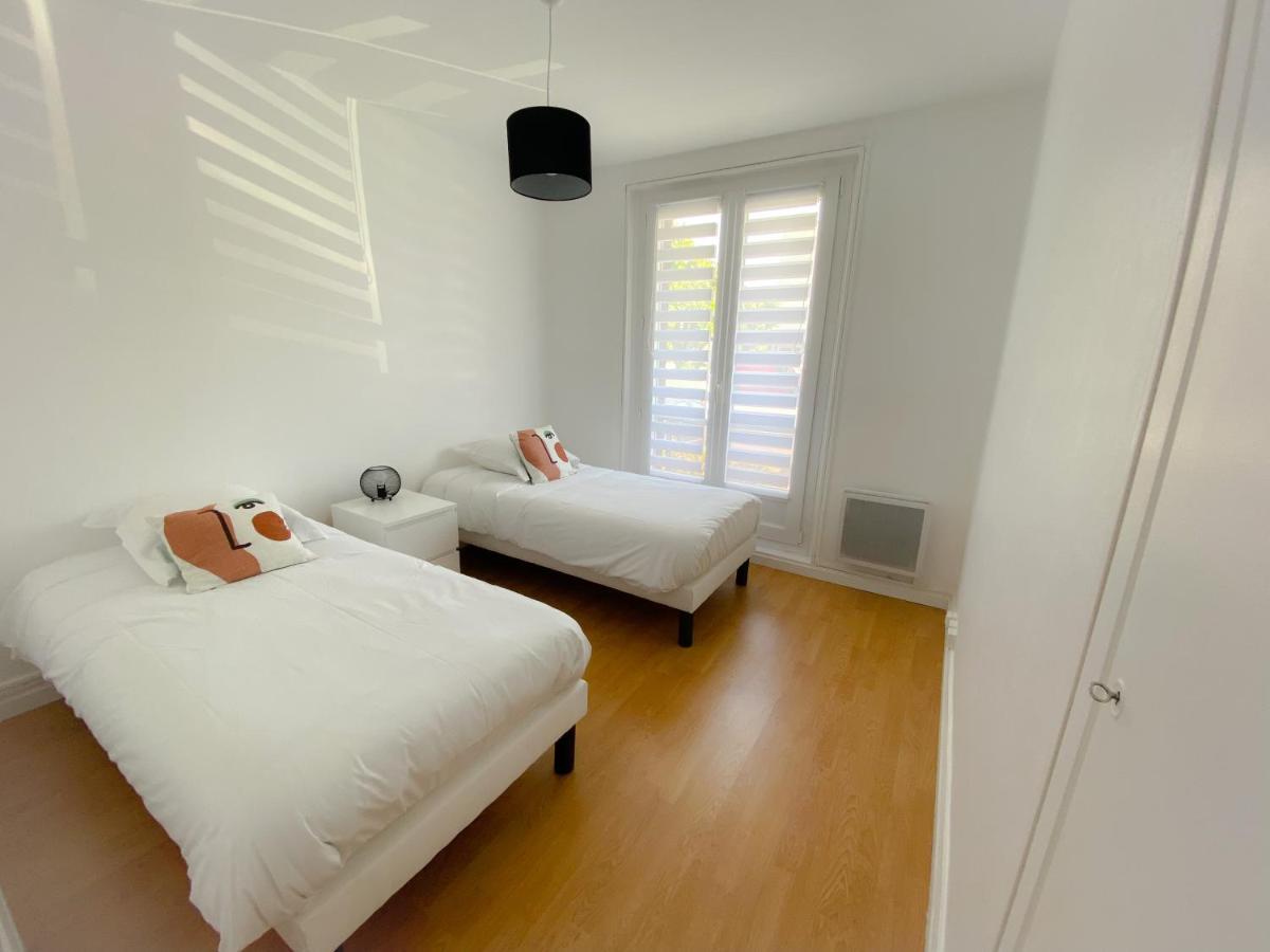 Le Familial Appartement Calais Buitenkant foto